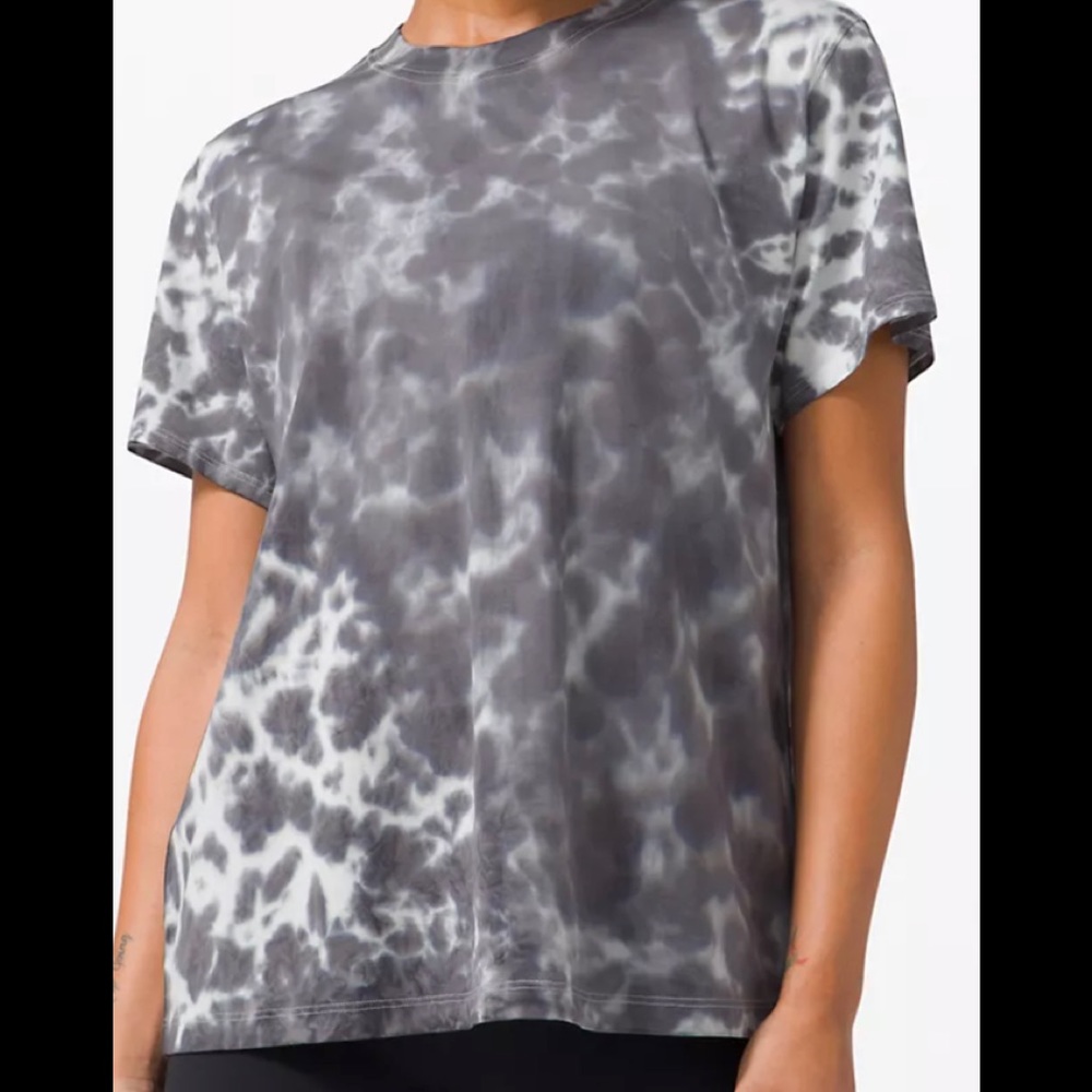 Tie dye LULULEMON SIZE 4